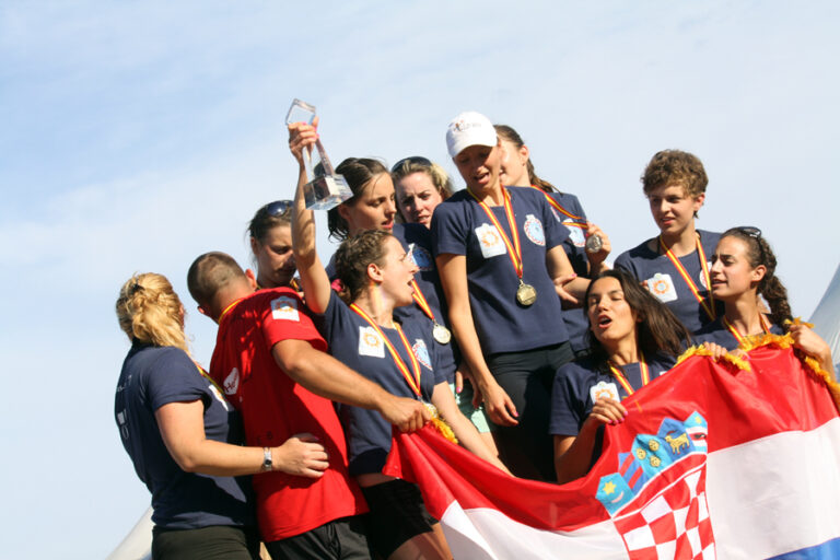 Dvostruka kruna Detona