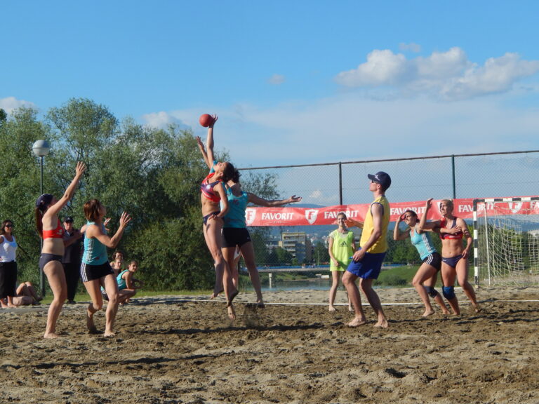 Detonatorice prve u Novom Sadu