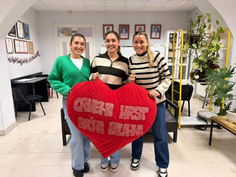 Humanitarne akcije i rukomet na pijesku